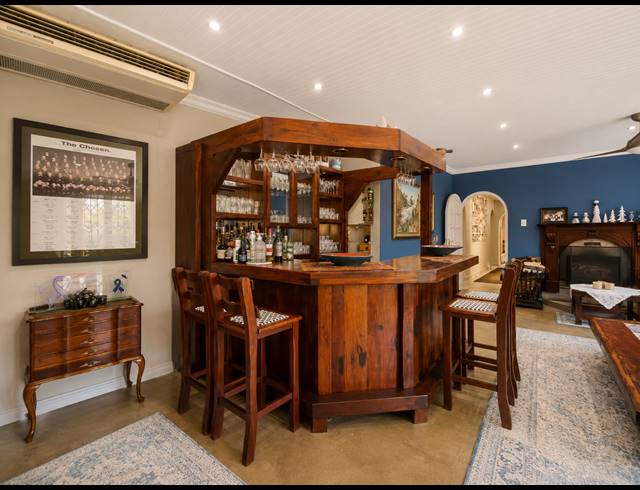 5 BEDROOM HOUSE FOR SALE IN THREE RIVERS